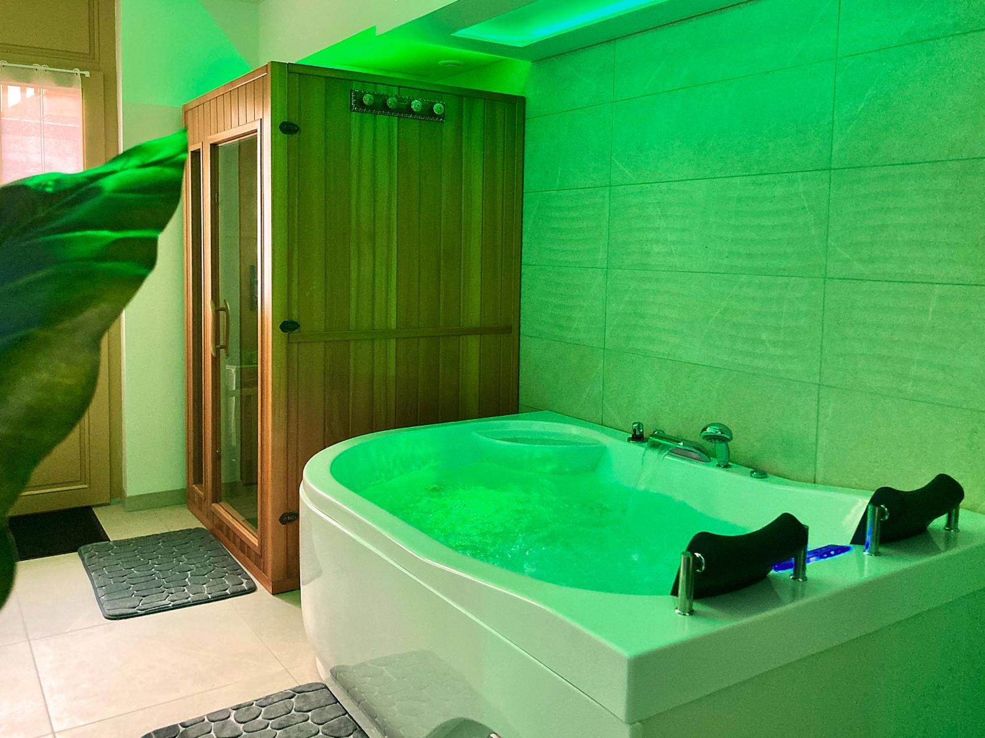 La Bulle De La Cathedrale - Spa - Sauna - Hammam Troyes Esterno foto